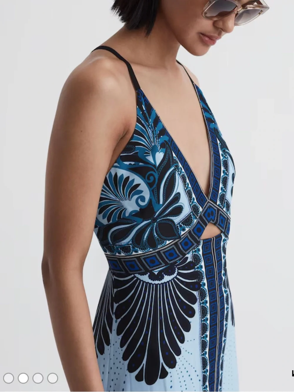 Reiss Emerson Printed V-Neck Maxi Dress in Blue - Picture 2 of 7